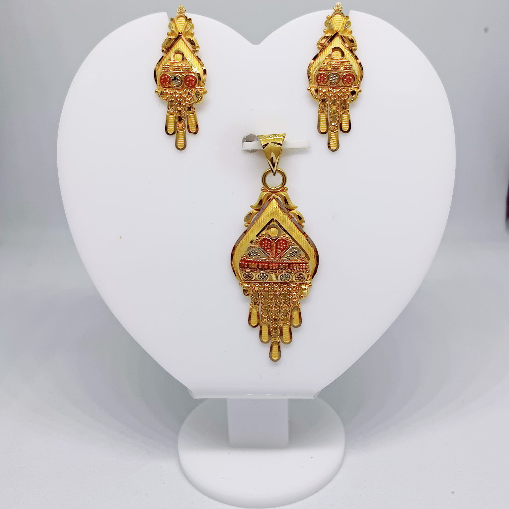 22k gold Contemporary Design hanging pendant set