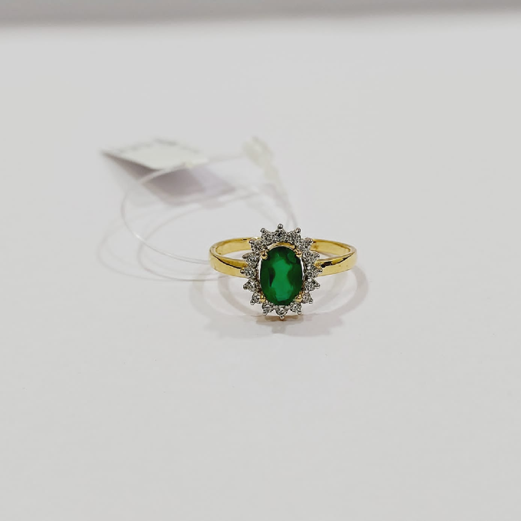 916 Gold Green Colour Stone Oval Shape Ladies Ring