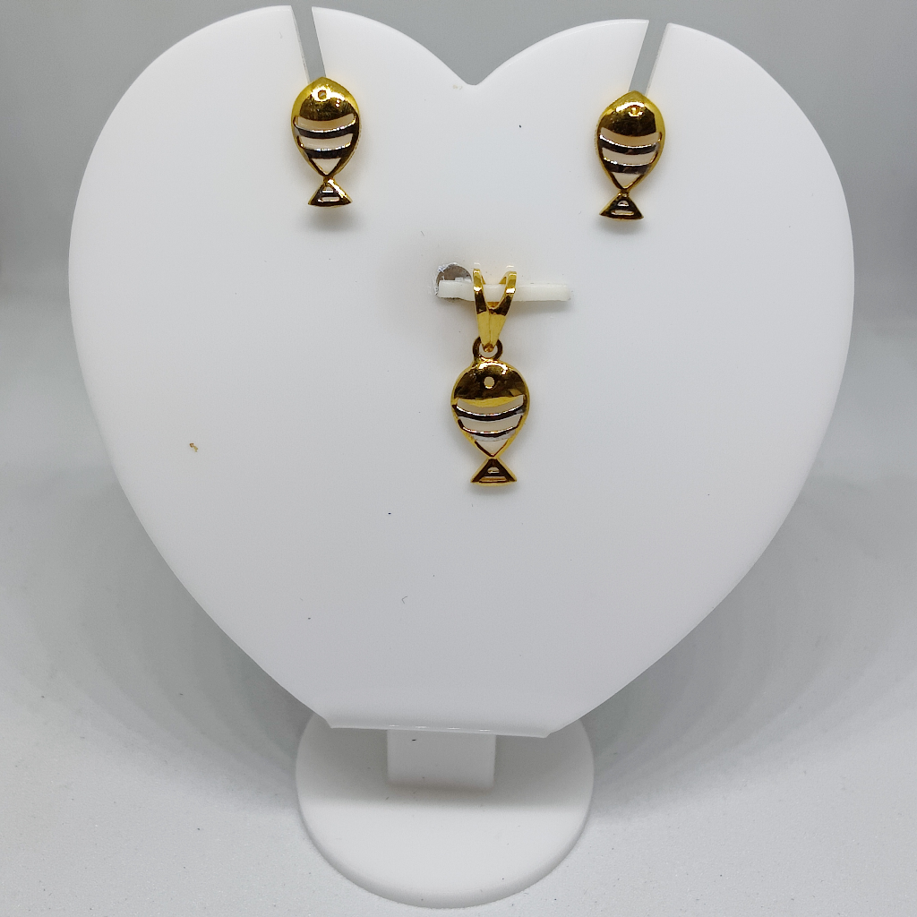 22k gold Plain fish shape pendant set