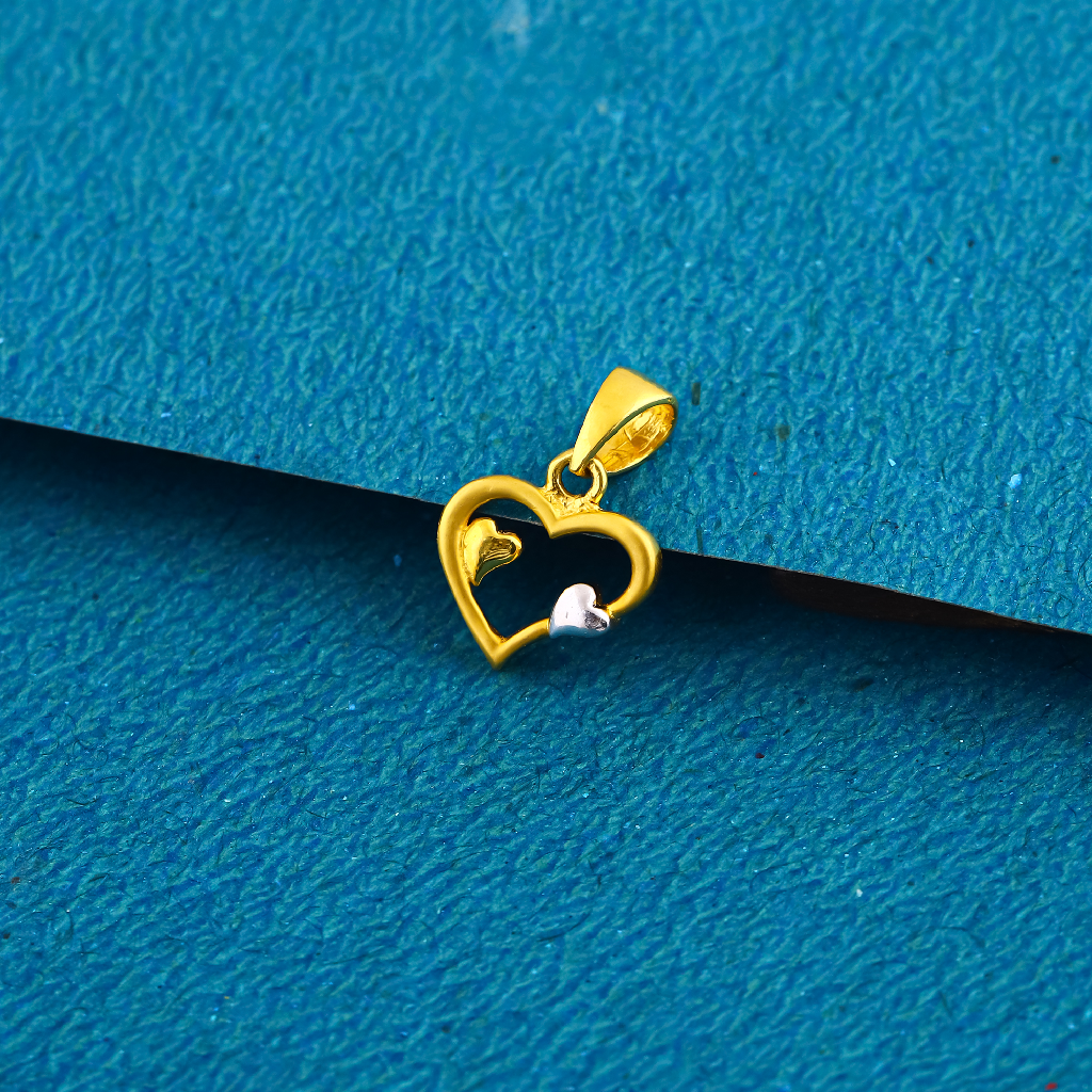 916 gold  heart shape pendant