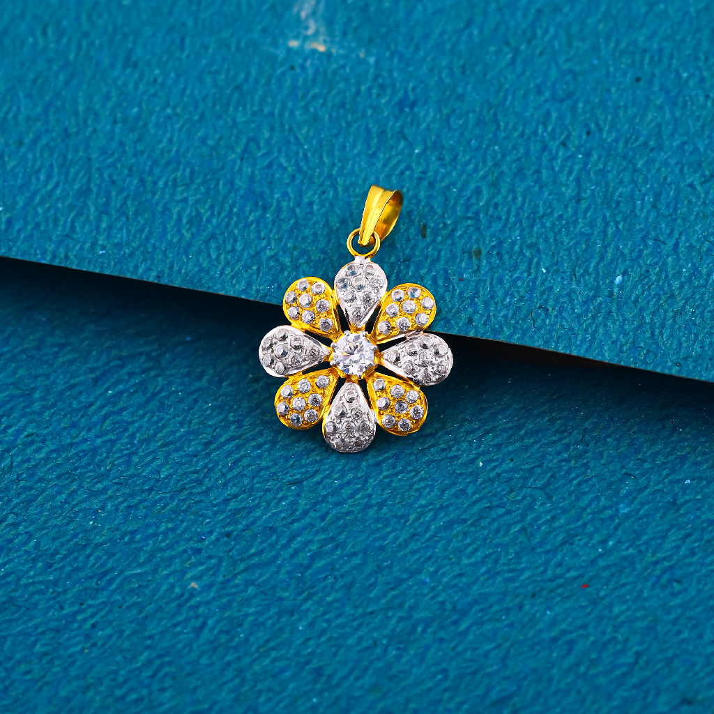 18k gold flower design exclusive pendant