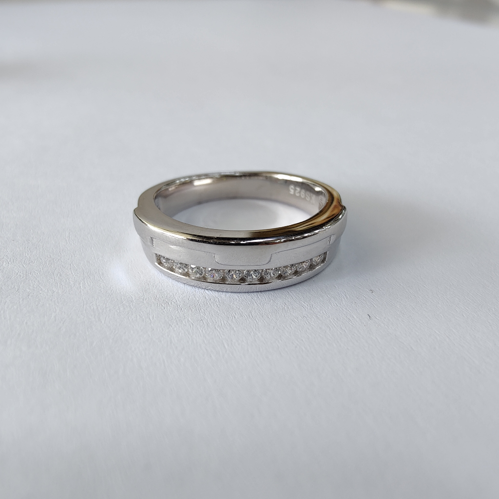 925 sterling silver ladies and gents ring diamond line