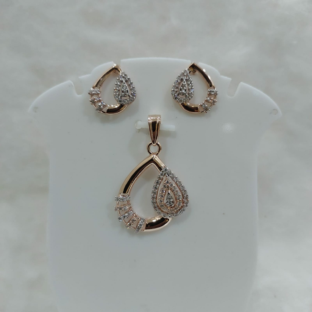 18k gold cz petals shape pendant set
