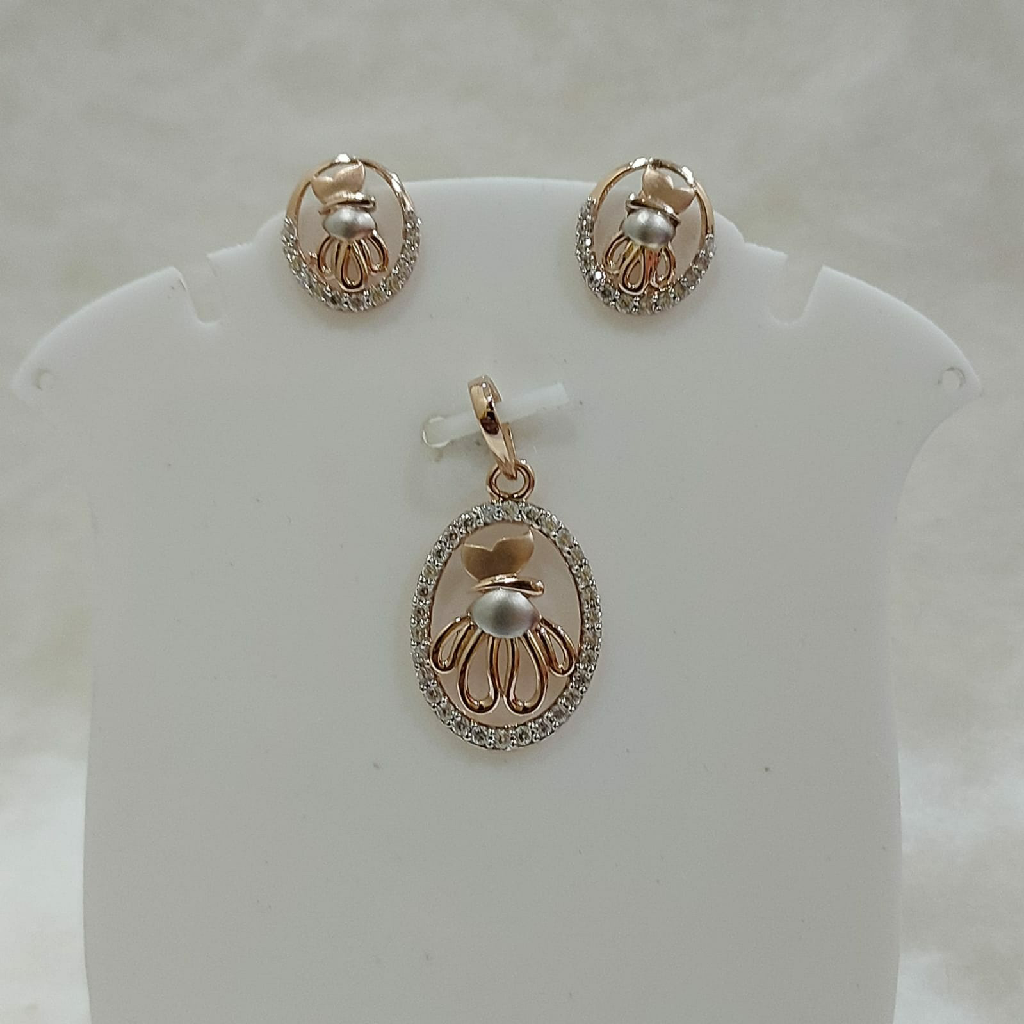 18k gold rose gold cz with white moti pendant set