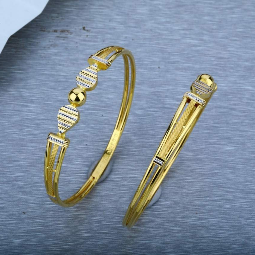 22k gold paan shape bangle