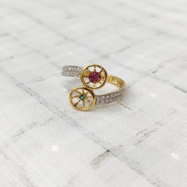 22KT Gold Beautiful Stylish Ring