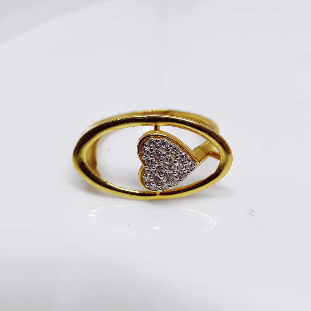 22k gold heart shape ladies fancy CZ ring