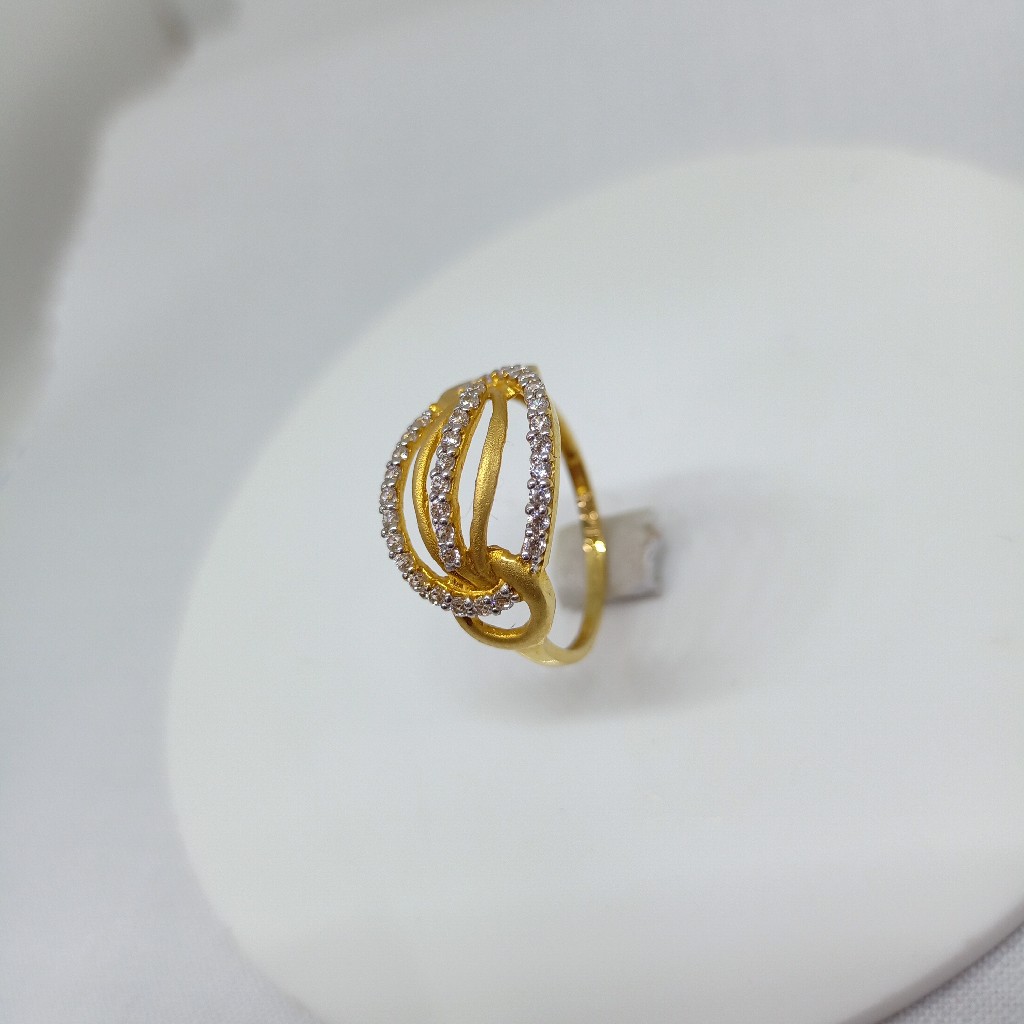 Ladies Ring
