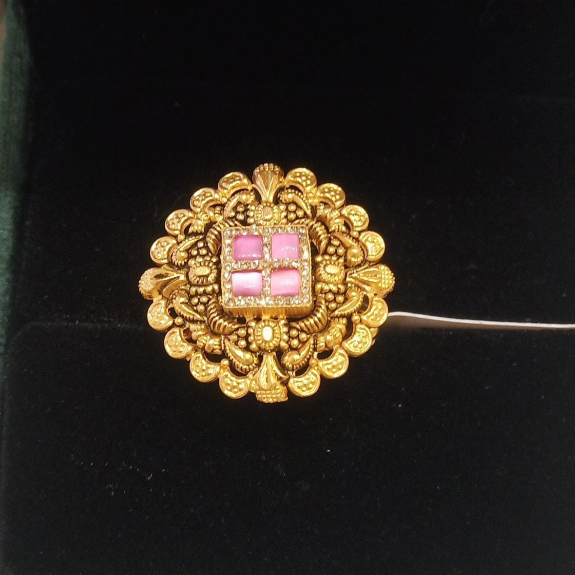 22K Gold Round Design Ring