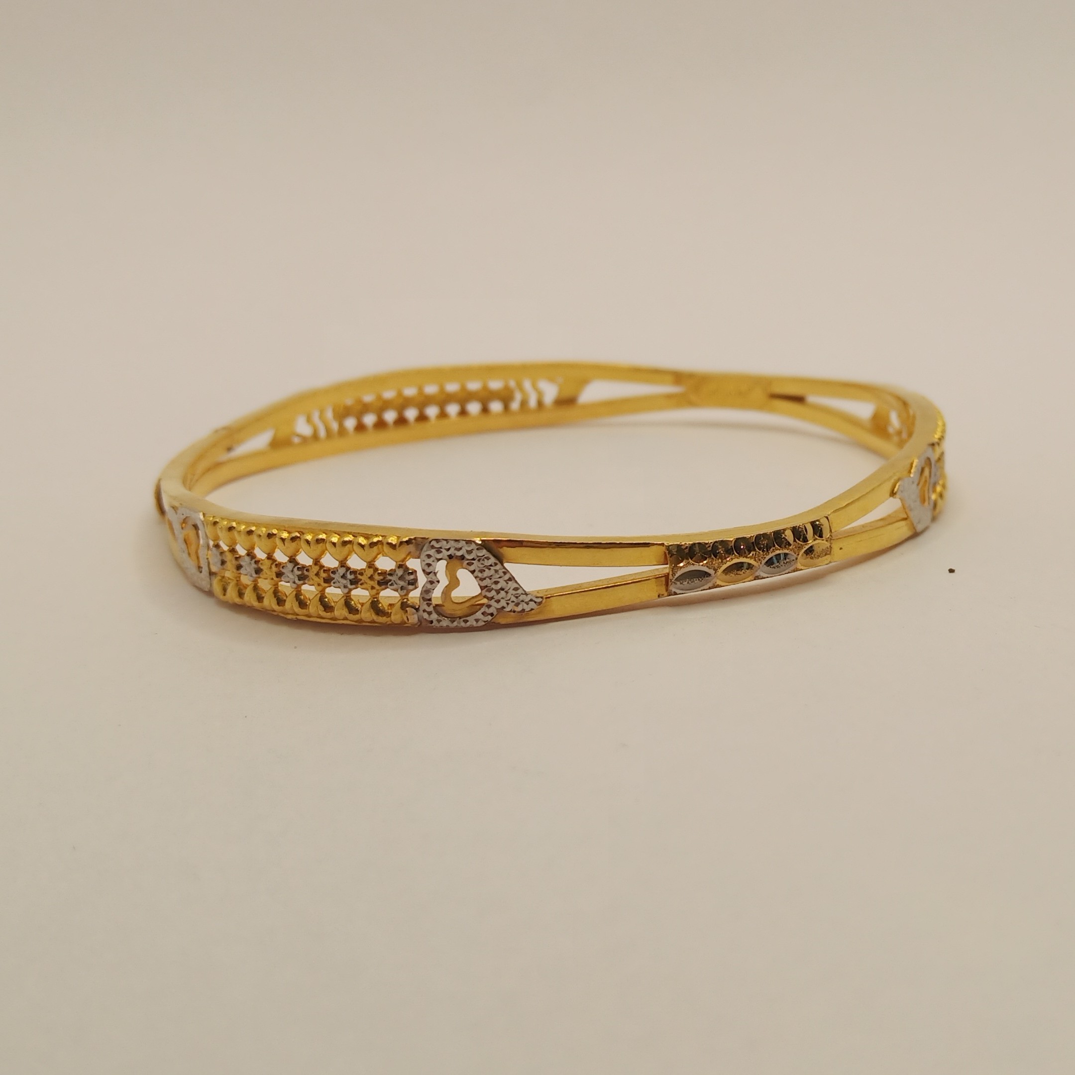 22K Gold Heart Shape Kadli
