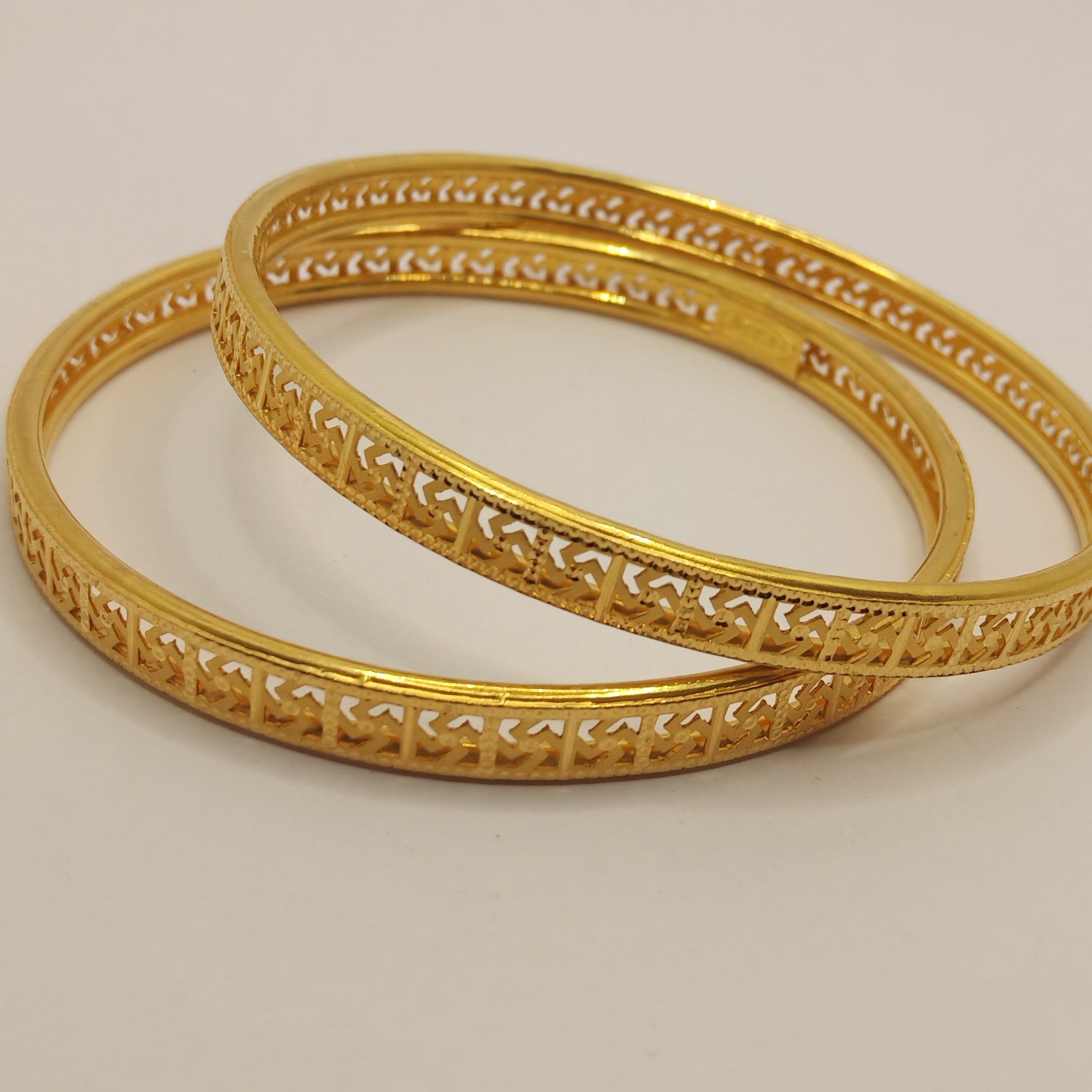 916 Gold Sathiya Design Kadli