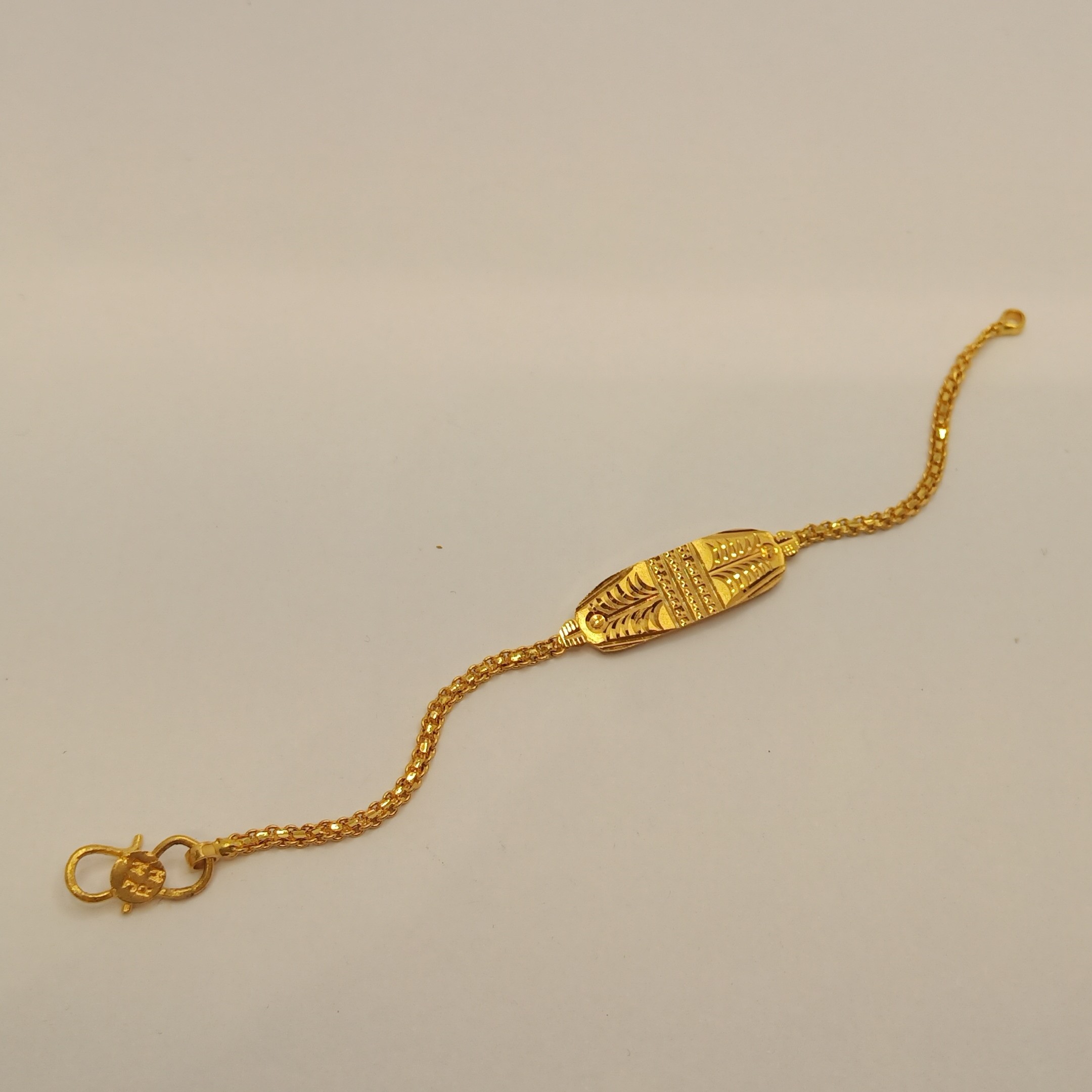 916 Gold Designer Lucky For Women