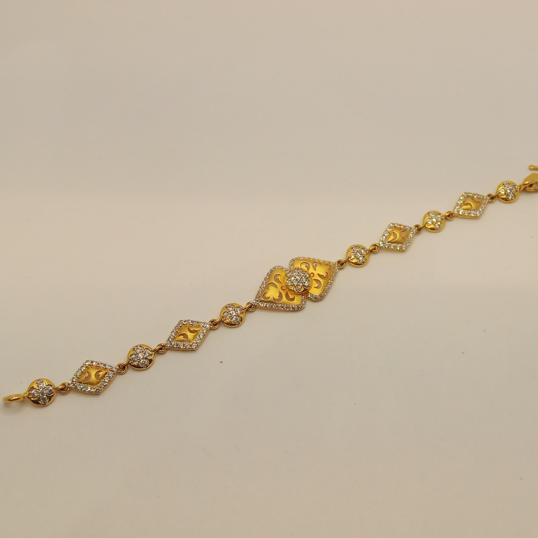 916 Gold CZ Fancy Lucky