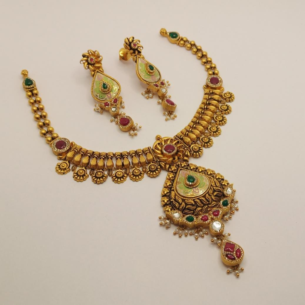 22K Gold Antique Necklace Set For Bridal