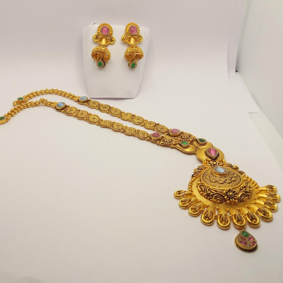 22K Gold Antique Long Necklace Set