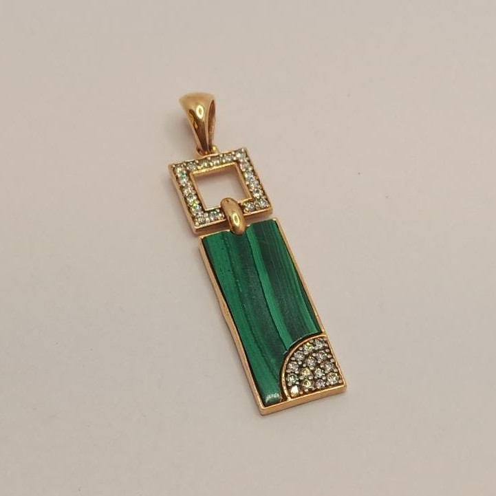 18k gold diamond pendant