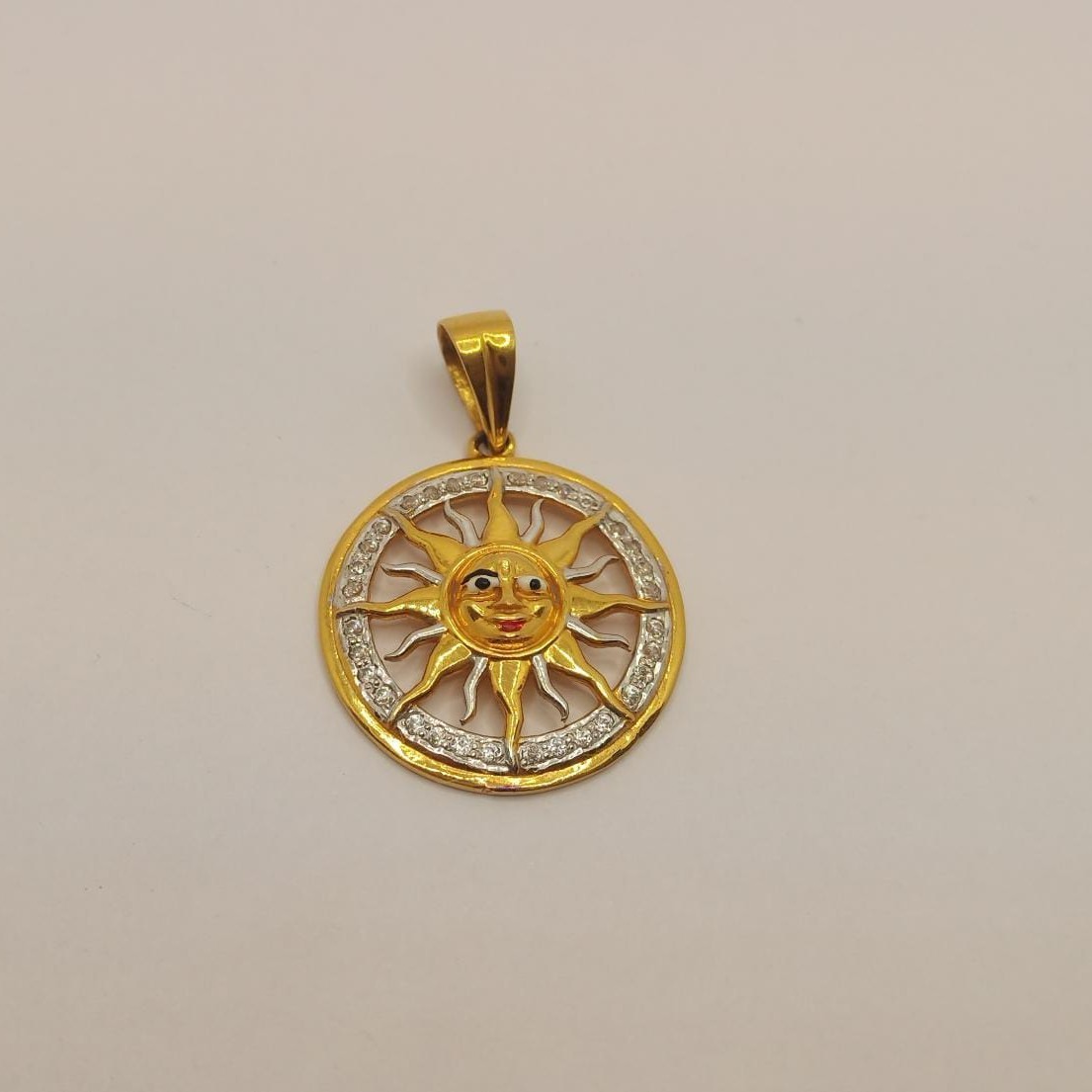 22k gold "SUN" pendant