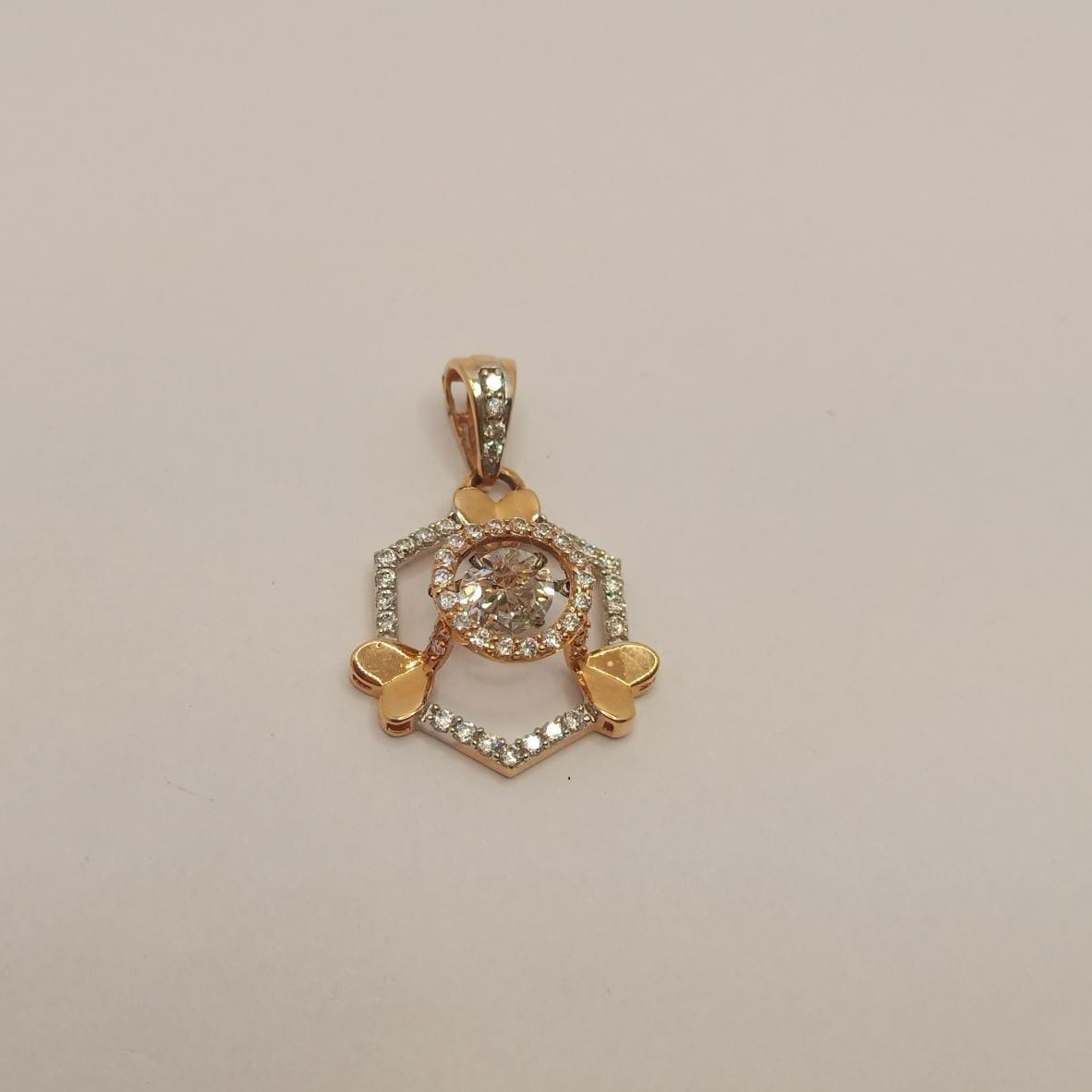 18k gold diamond pendant
