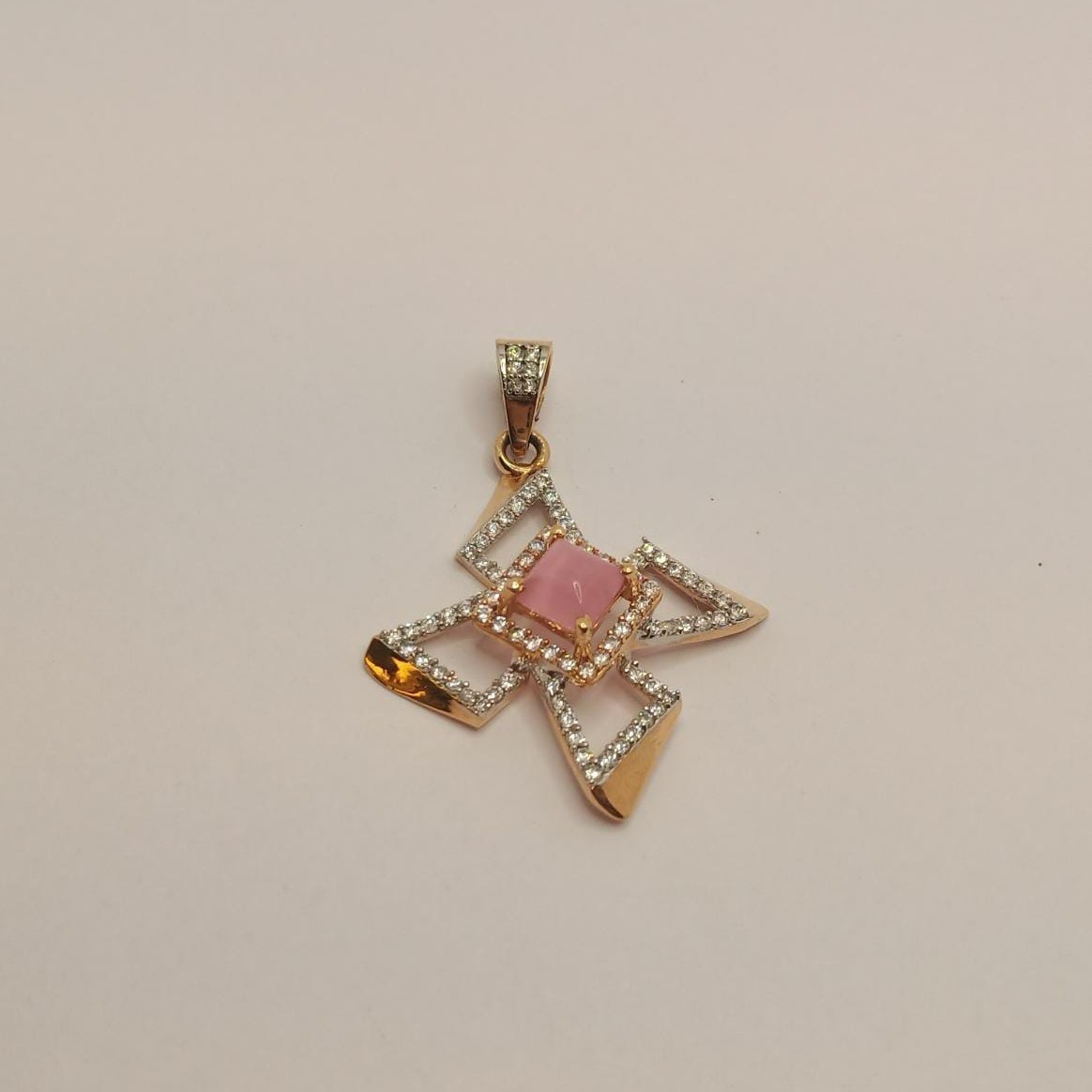 18k gold solider diamond pendant