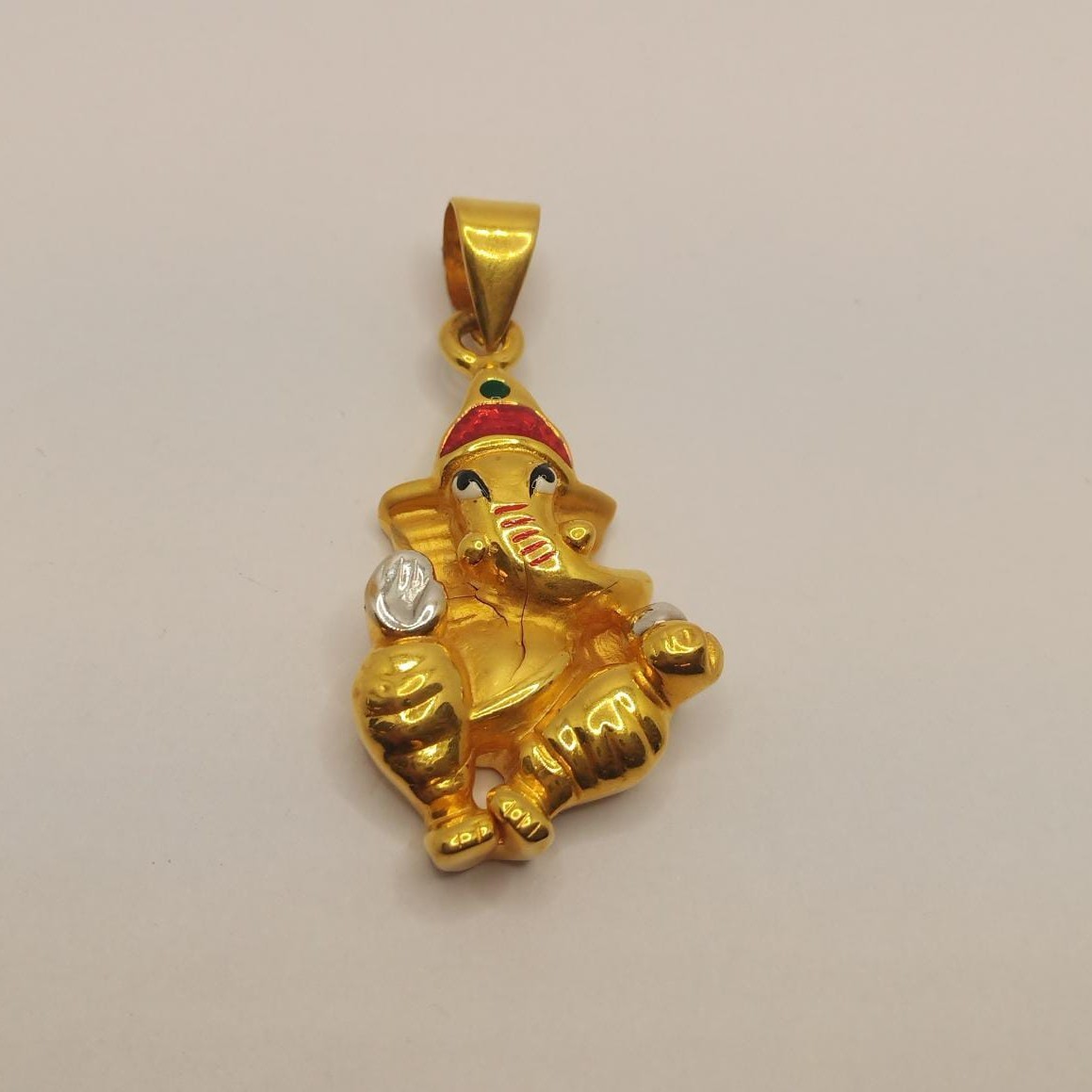 22k gold ganpati pendant