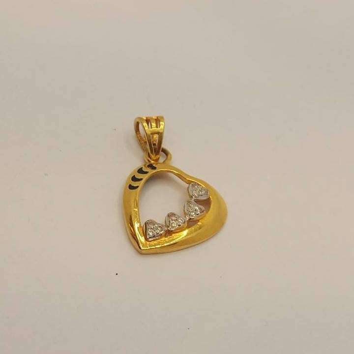 22k gold heart pendant