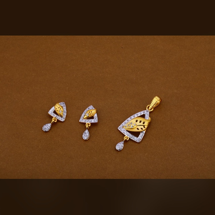 22ct 916hm pendant set light weight