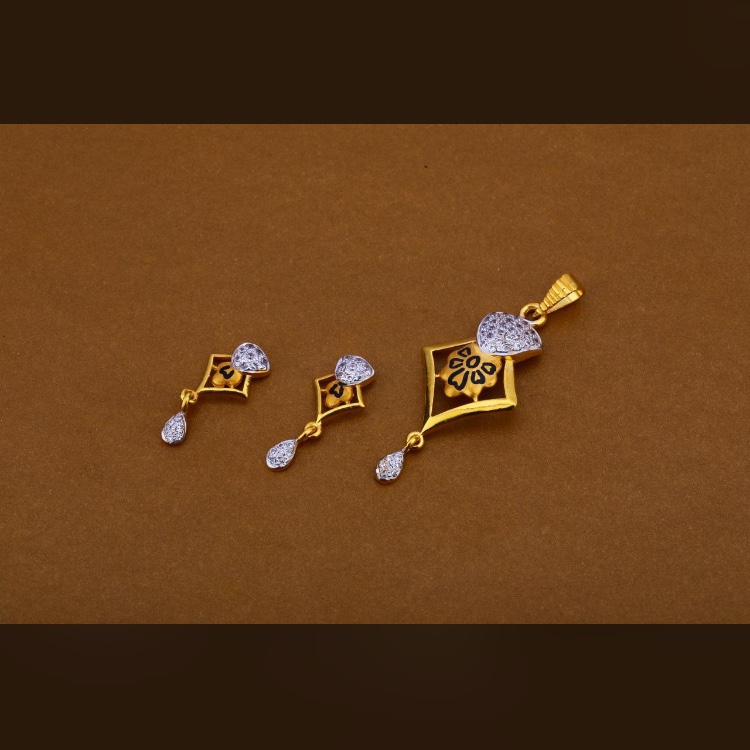 22ct 916hm pendant set light weight