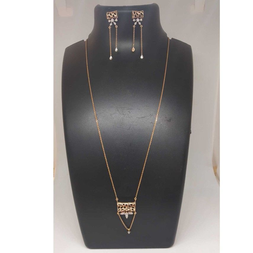 REAL DIAMOND ROSE GOLD DESIGNED CHAIN PENDANT SET