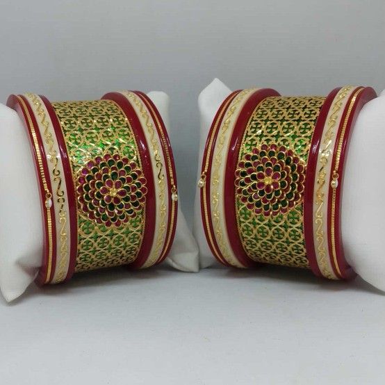 22 KT GOLD FLOWER DESIGNED RAS PATLA