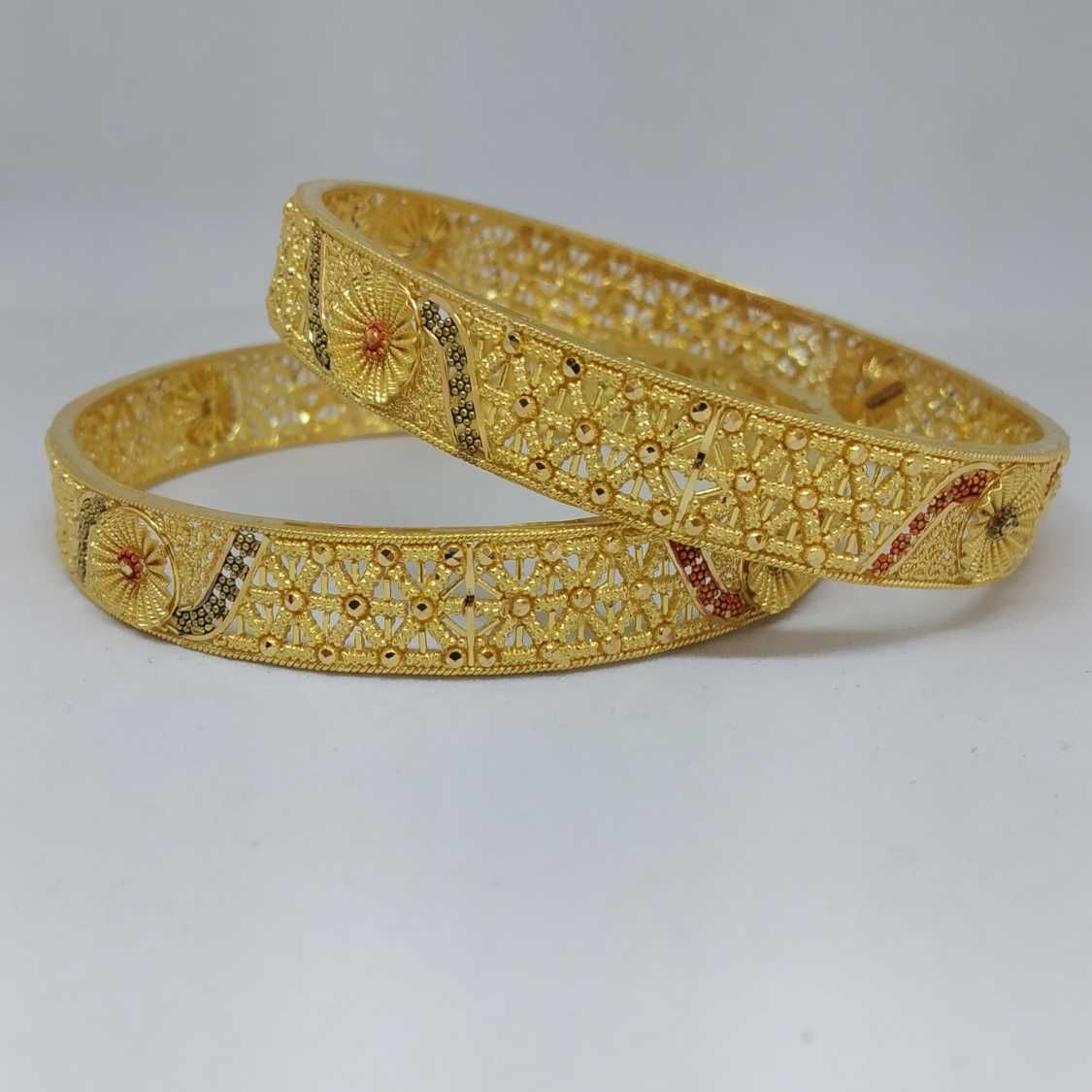 22 KT Gold  Culcutti Bangle