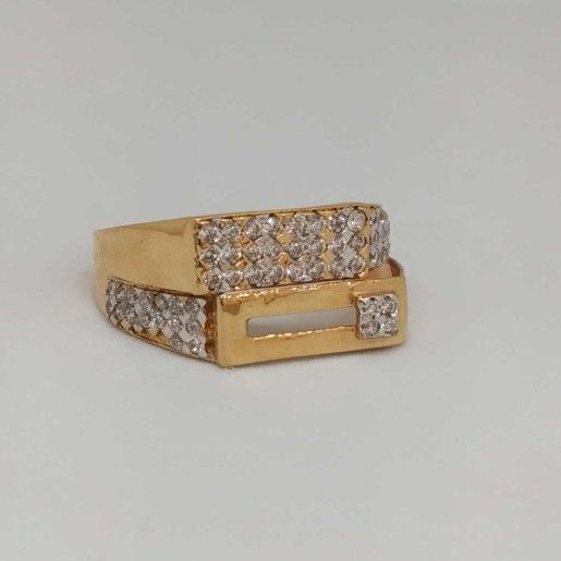 18 Kt Gold Gents Branded Ring