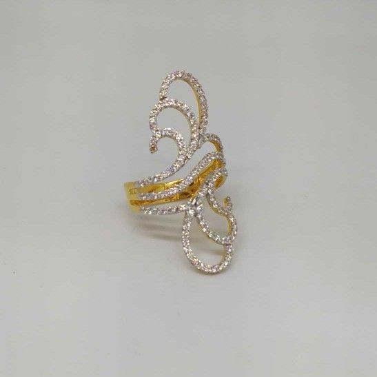 18 Kt Gold Ladies Branded Ring