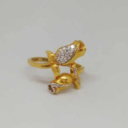 22 kt Gold Ladies Branded Ring