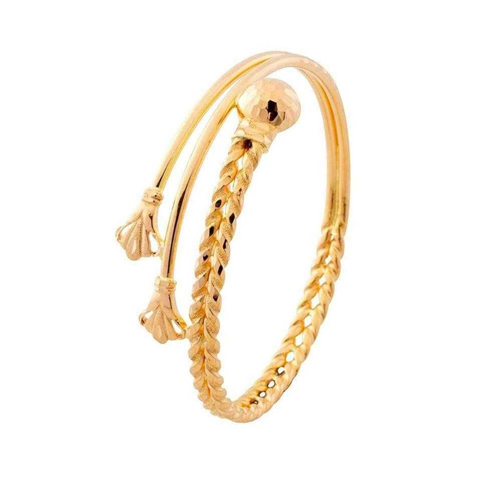 916 Ladies Flower Shaped Gold Noya