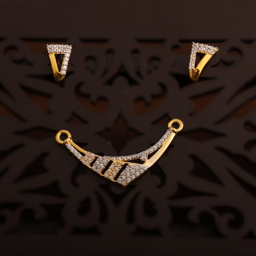 diamond casting pendant set