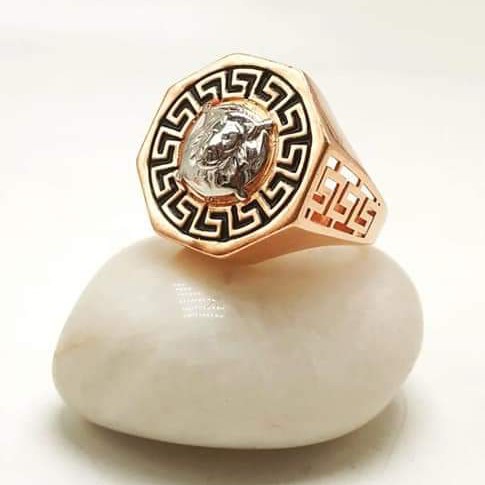 Fancy ring