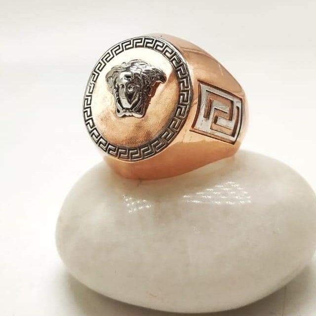 Fancy ring