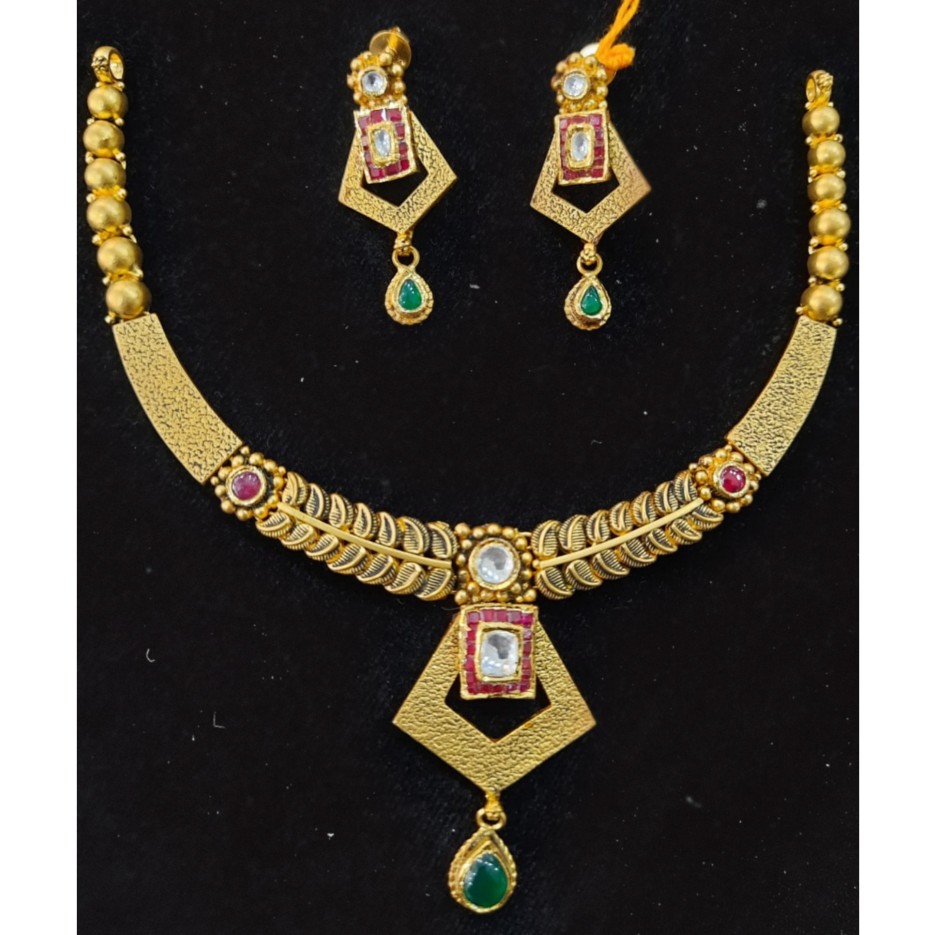 22 kt antique jadtar necklace