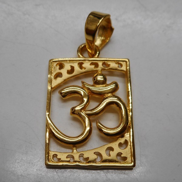 22 kt gold casting om pendant