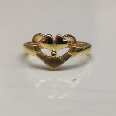 22 kt gold ring