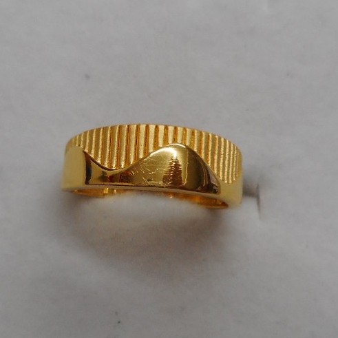 22 kt gold casting fancy band