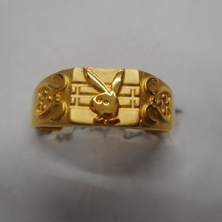 22 kt gold casting playboy logo gents ring