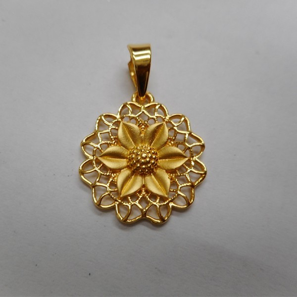22 kt gold casting  pendent