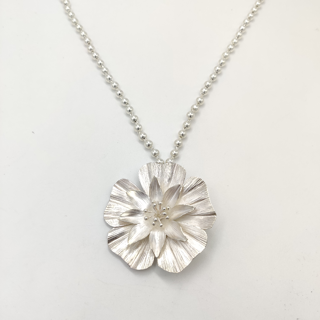 925 Sterling Silver Plain Flower  Necklace