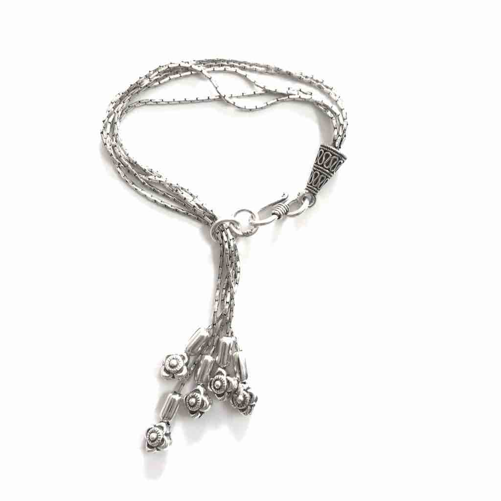 Adjustable ladies bracelet