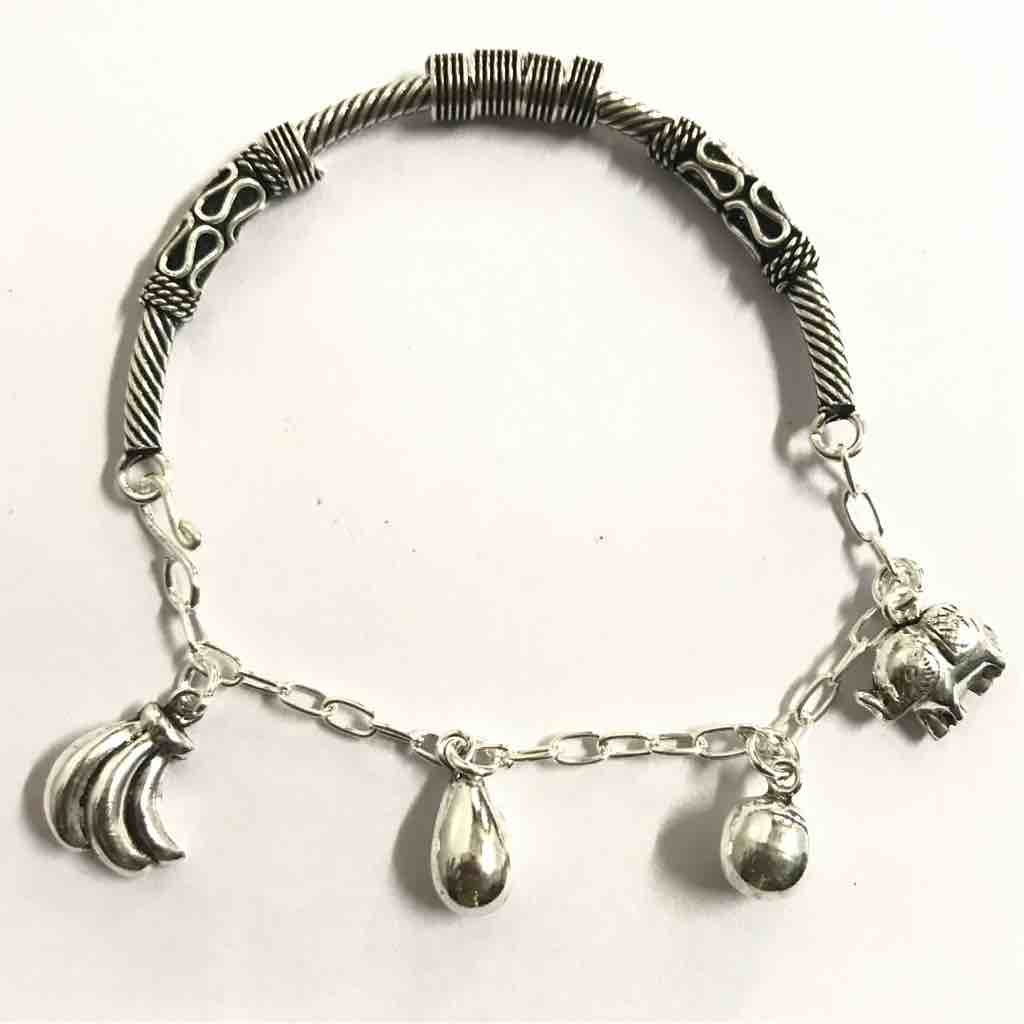 oxo. Half charms kada
