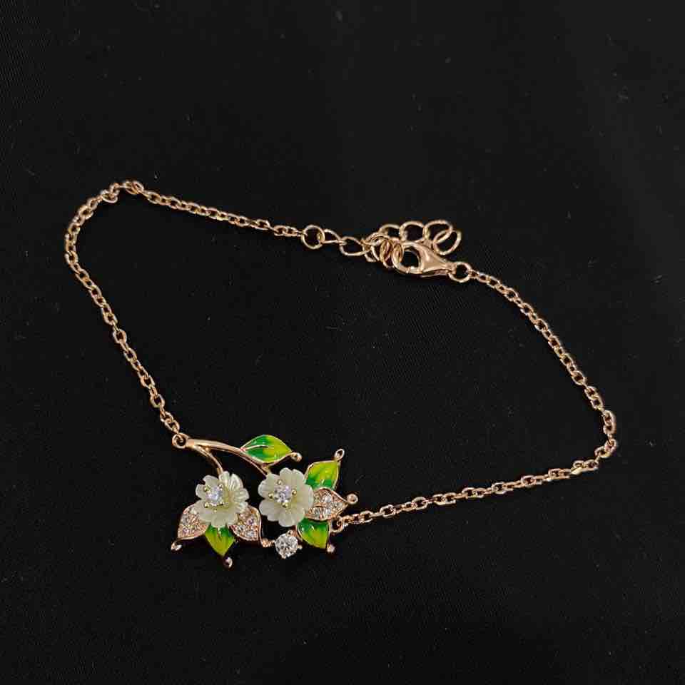 mop flower bracelet