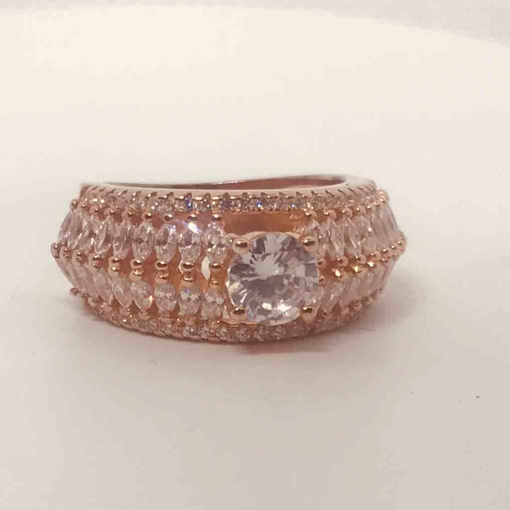 Ladies ring