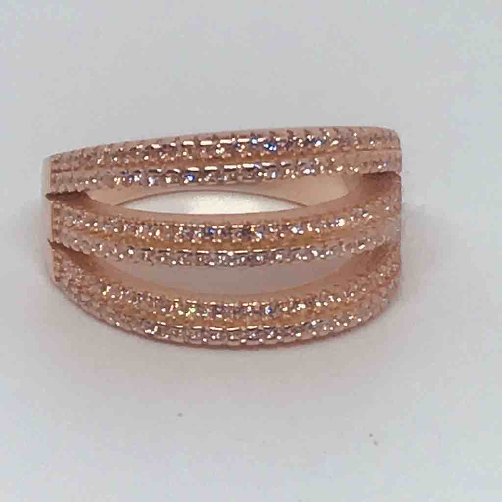 Ladies ring