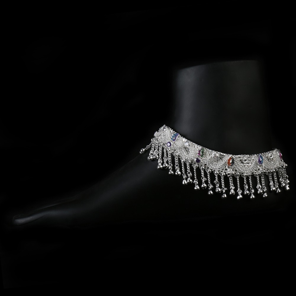 Silver Attractive Payal